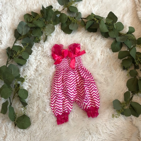 Chevron Print Baby Rompers - Picture 2 of 4